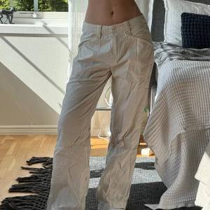 Byxor - Jättesnygga byxor ❣️Är 174 som referens, köpta i Italien