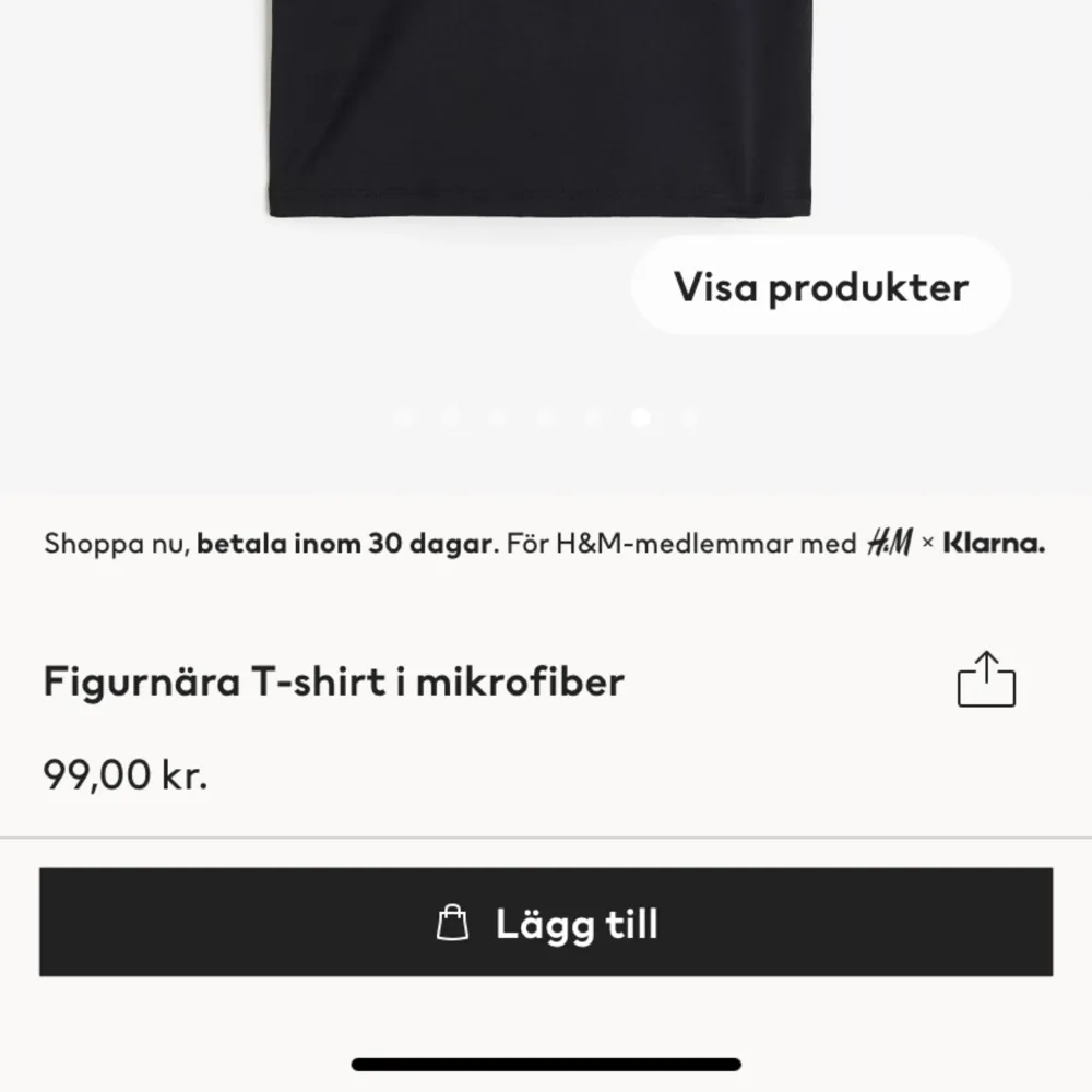 Vill BYTA denna tröja i storlek S till en storlek mindre alltså XS. Säljer den inte utan är bara intresserad av att byta den.💕💕. T-shirts.