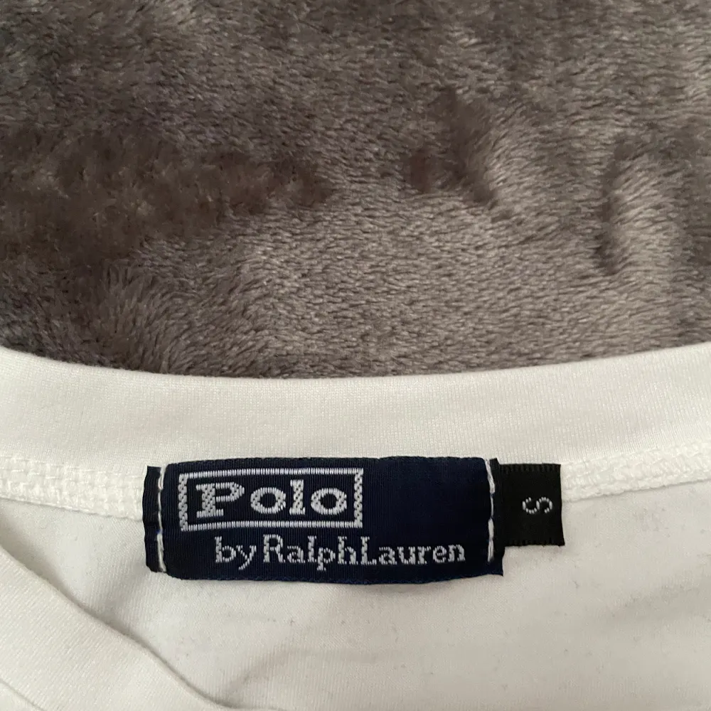 Polo/ Ralph lauren Tshirt i jätte bra skick ✅✅. T-shirts.