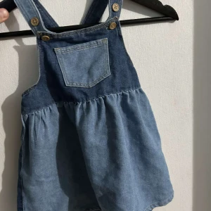 Flick klänningar  - Flick klänning 