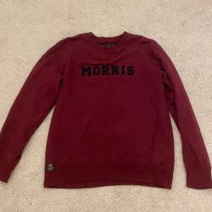 (hjälper min bror) Säljer min vinröda Morris tröja då den inte kommer till användning längre  Pris kan diskuteras 