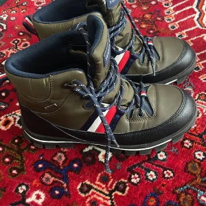 Tommy kängor - Storlek 39