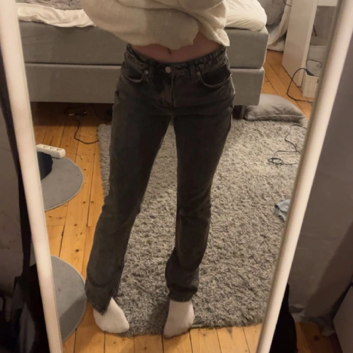 Grå jeans