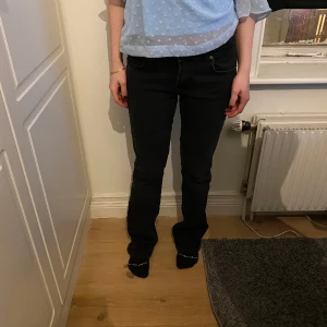 Zara jeans  - Fina jeans från zara 