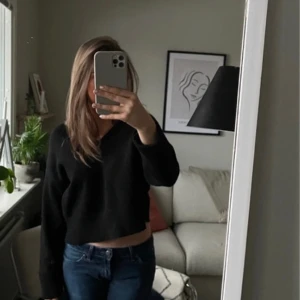 Jätte fin svart stickad tröja - väldigt Bra skick❤️