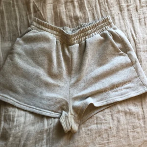 Mjukis shorts - Storlek M/L från Shein.