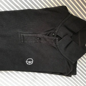 Piké Polar - Svart piké Polar, xs , använd men i fint skick. 