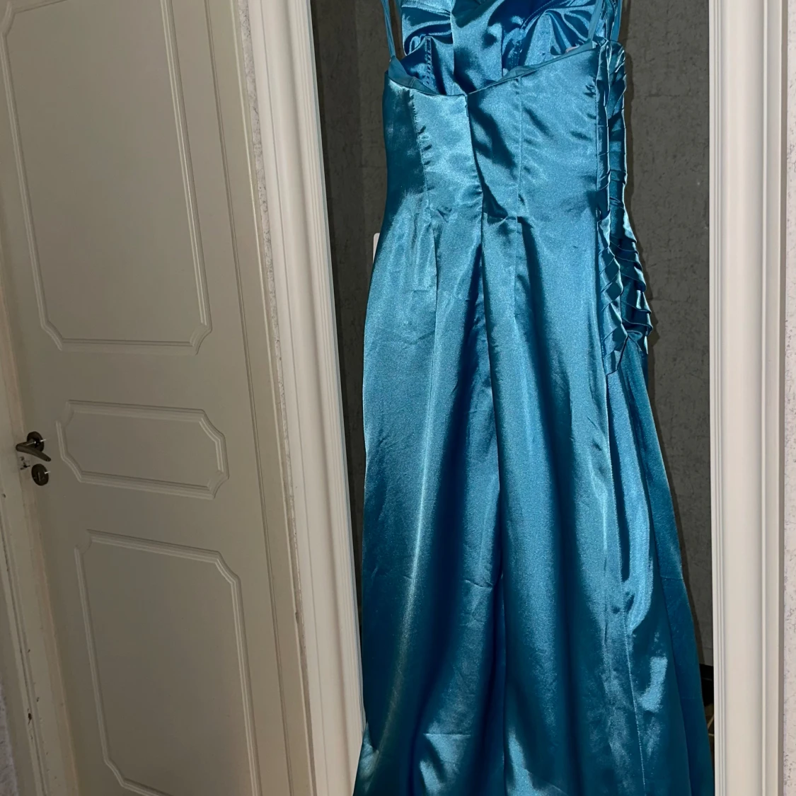 Helt ny balklänning  - 90