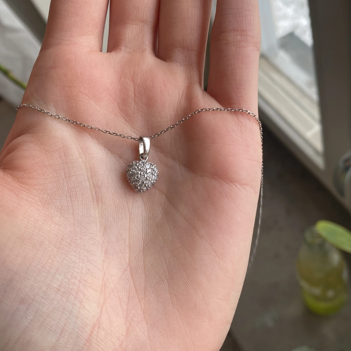 Silvrigt halsband - 90