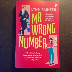 MR WRONG NUMBER - Bok - Mr wrong number, pocket. Den är oläst och på engelska.