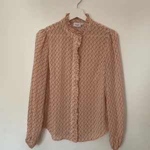 Blus Saint tropez rosa  - Superfin blus i nytt skick!