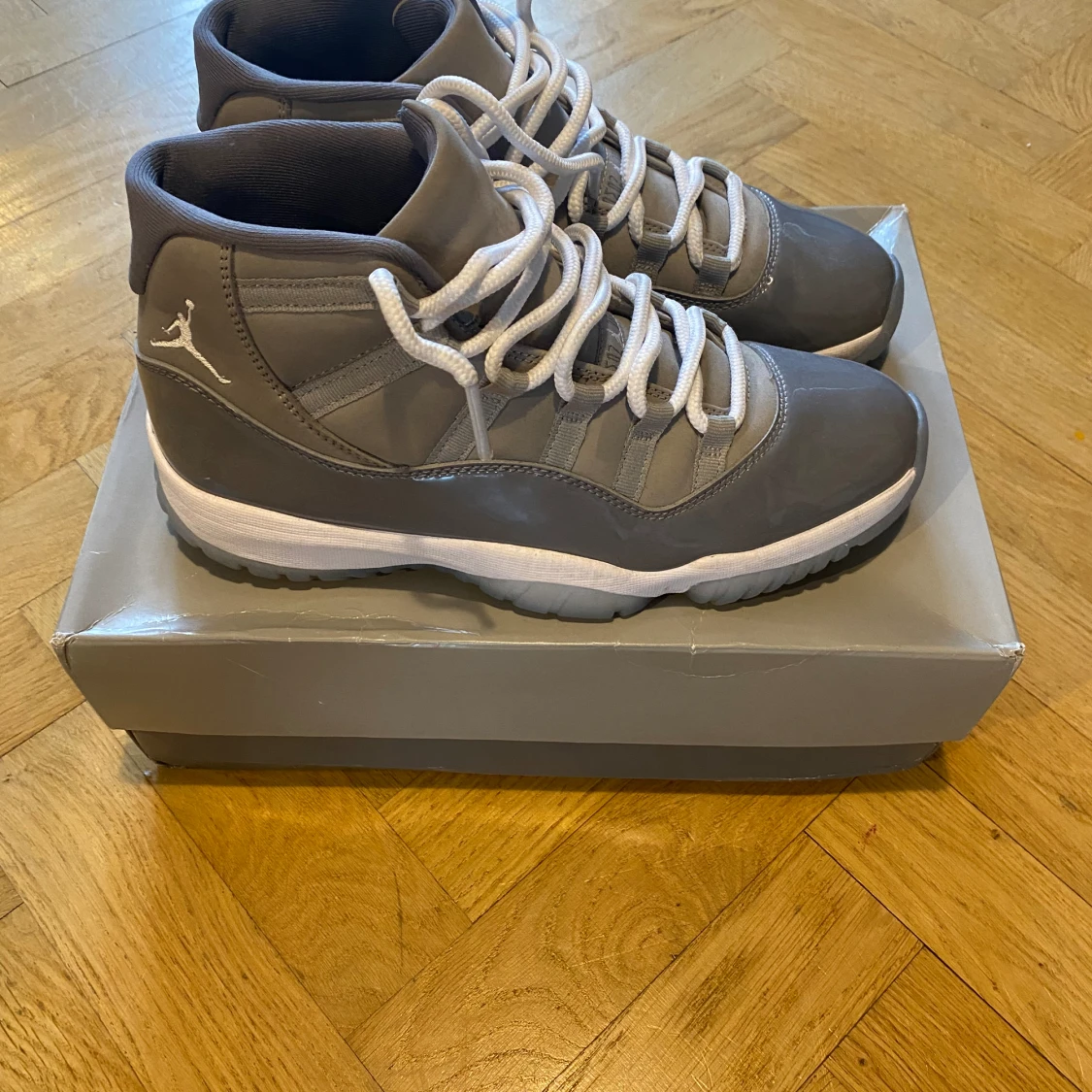 Air Jordan 11 Retro Cool Grey - 90