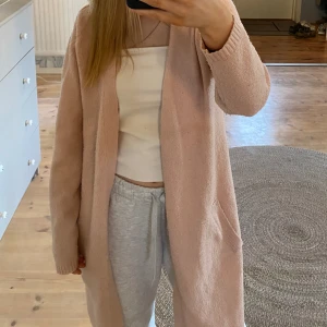 Kofta  - Använt några gånger men har fortfarande ett bra skick 