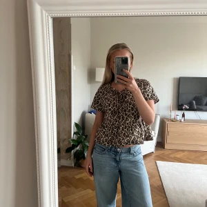 Leopard topp - Leopard topp - aldrig använd 