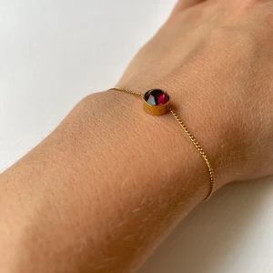 Edblad armband  - Säljer det här armbandet från Edblad i väldigt gott skick. Endast använd vid ett tillfälle då jag sällan bär armband. Presentask följer med. ☺️