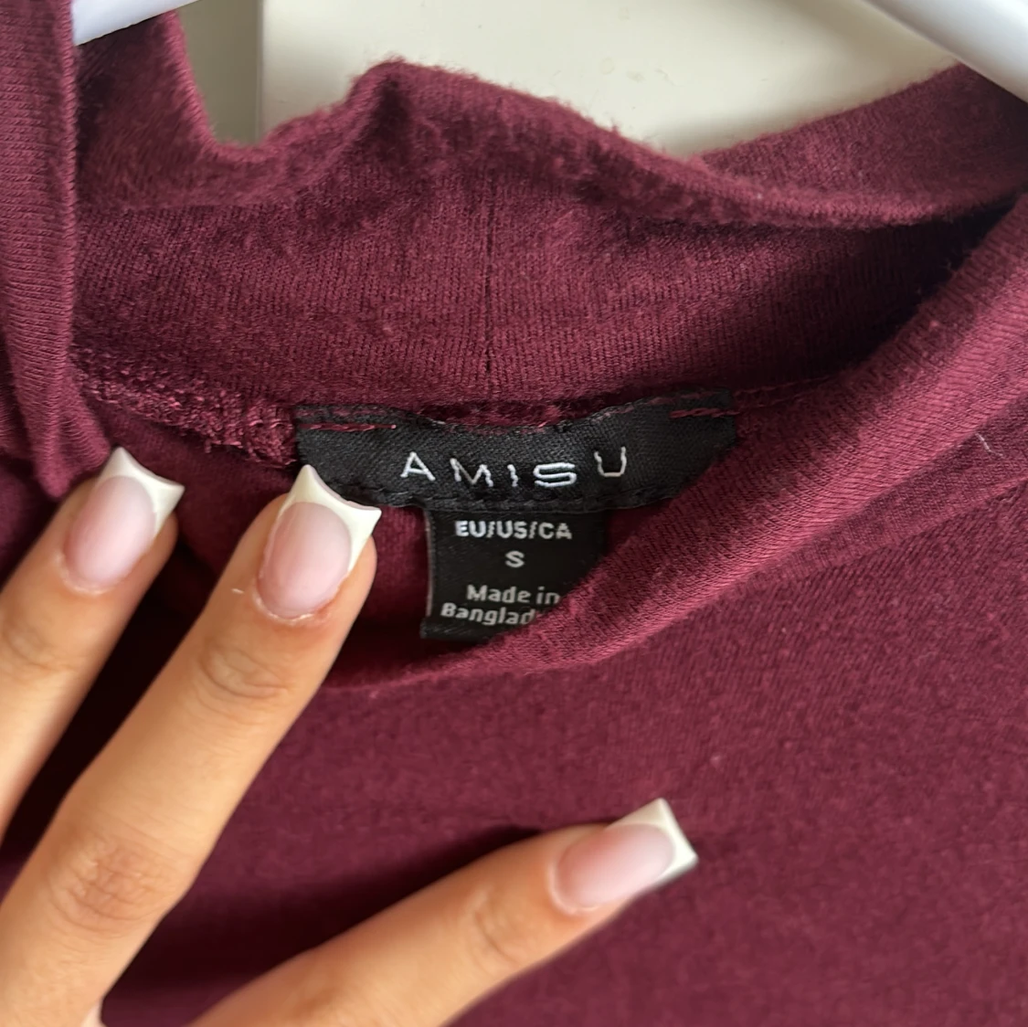 Långärmad tröja i vinröd - 90