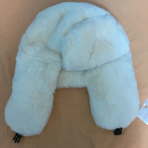 Ushanka  - Denna mössa var ett impulsköp och jag har aldrig använt den den är jätte varm och i topp kvalitet 