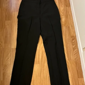 Kostymbyxor  - Fint sick 