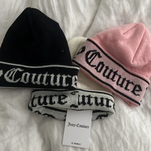 Juicy Couture mössa - Jag säljer dessa mössor knappt använda! Köpte dom för 450kr men säljer alla för 150kr