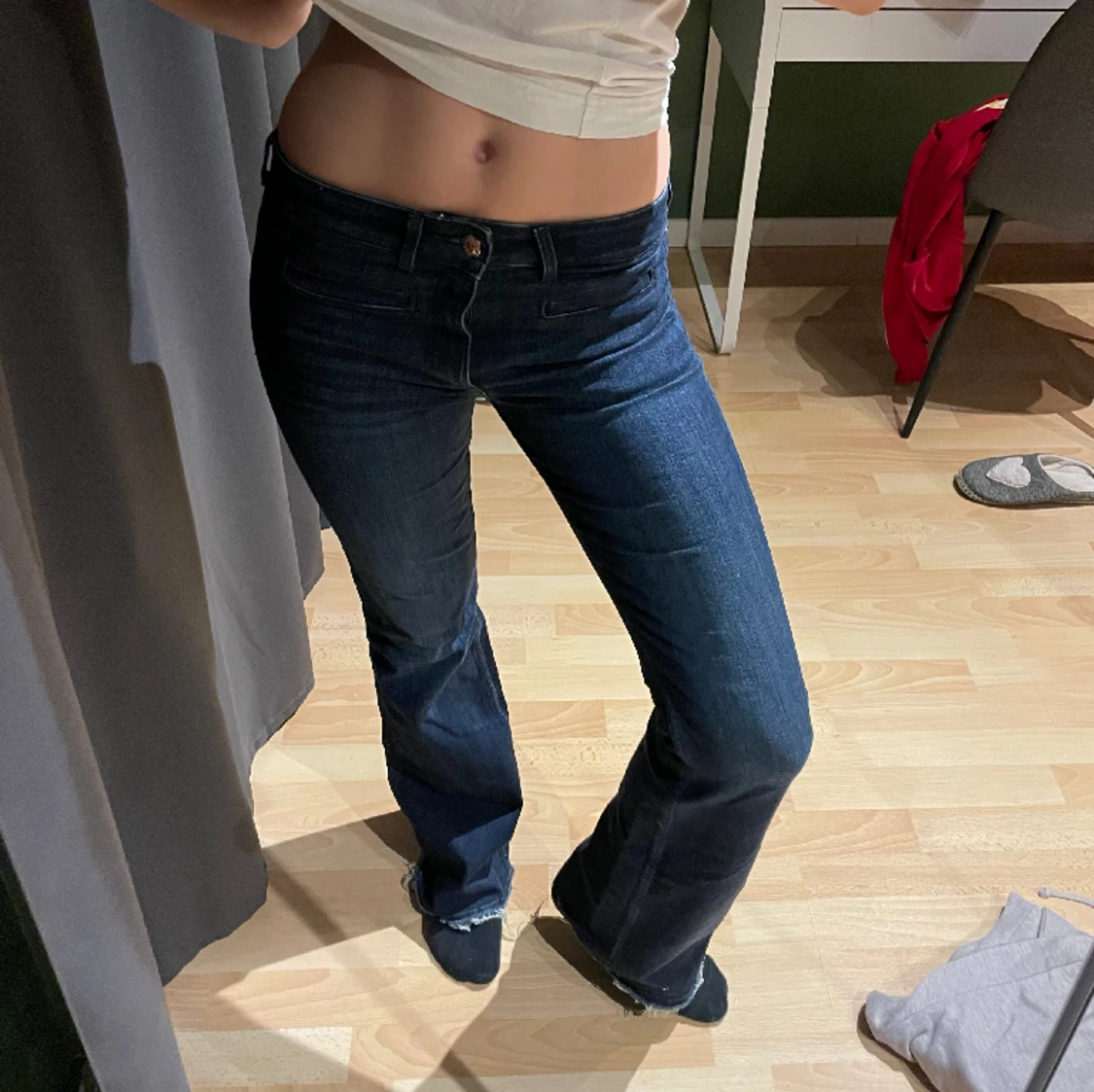 Mörkblå jeans
