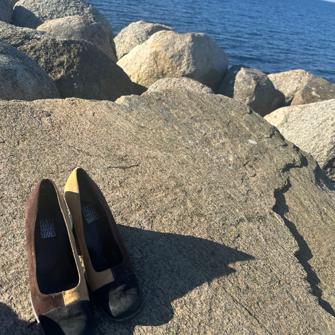 Ovanliga pumps i svart ,beiget och brunt! - 91