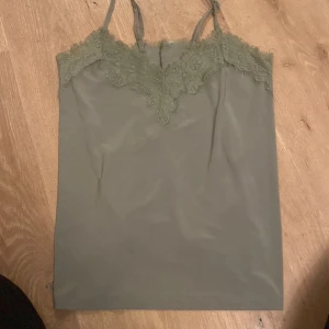 Grönt linne - Jätte skönt sommar linne, om ni undrar nåt är det bara att fråg