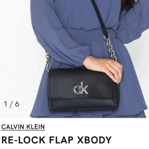 Calvin klein väska - köpt för 1600, säljs för 600 kr. Den är i bra skick och har bara används  ett par få gånger.