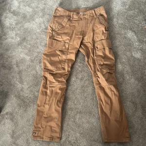 Vintage Levi’s Cargos - Rätt bra skick, köpte dom i sthlm för typ 2 år sen och har typ inte haft på dom sen det året