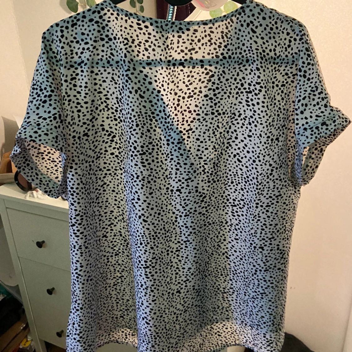 Svartvitt skjorta  - 90