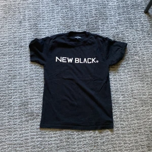 New black t-shirt - New black t, bra skick men används inte mer. Pris kan diskuteras.