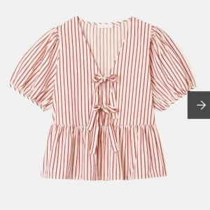 Knytblus - Säljer min fina blus från Carin Wester, köpt för en månad sen och bara använd en gång💗 nypris 600