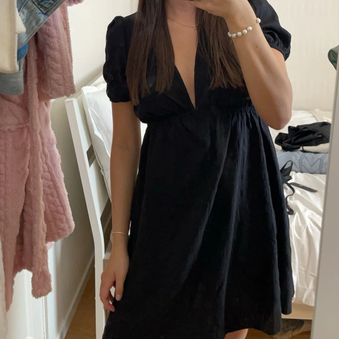 svart klänning