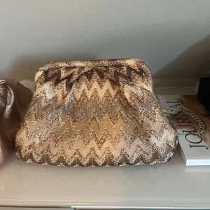 Becksöndergaard väska - Säljer denna jätte populära och helt slutsålda väska💕