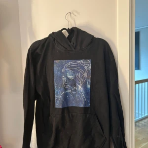 The cool elefant  - En super fin hoddie bra passform och skönt matrial 