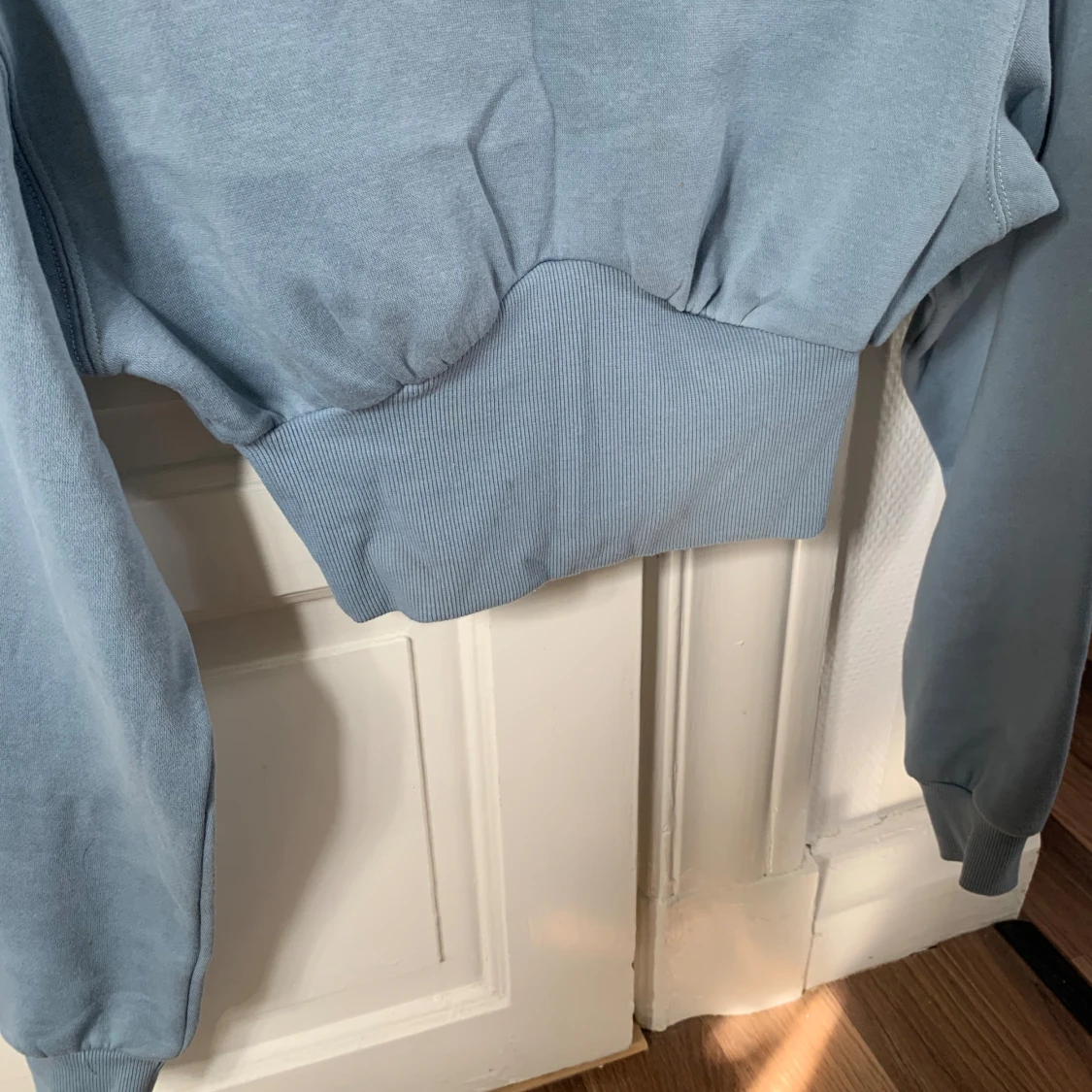 Ljusblå tröja - 92