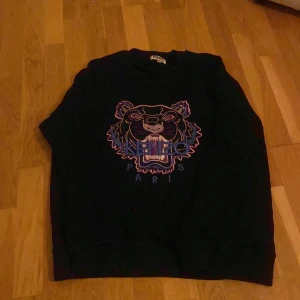 Kenzo sweatshirt - 10/10 skick