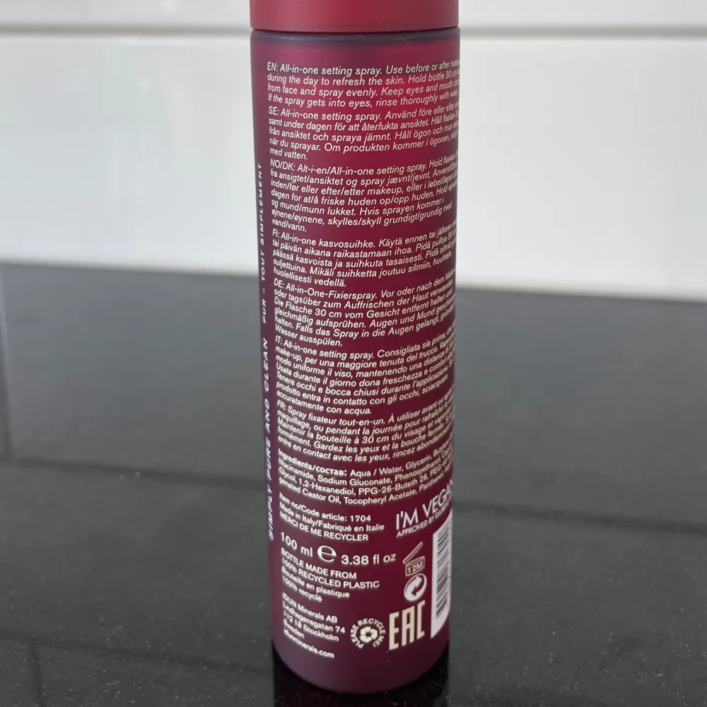 Helt ny och oanvänd Settingspray från IDUN Minerals. Nypris: 249kr säljer för 140kr. ❤️‍🔥❤️‍🔥. Övrigt.