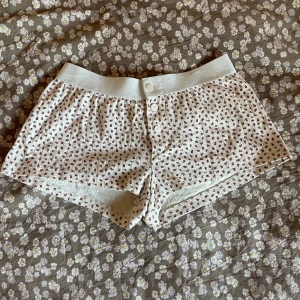 Sovshorts - Undershorts från Brandy Melville, bara testade aldrig använda, hör gärna av för frågor och använd gärna köp nu vid köp <3