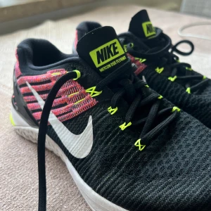 Nike metcon  - Nike metcon dsx flyknit Använda 1-2 gånger Köpare står för frakt