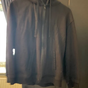 Hm hoodie - Svart hoodie från hm