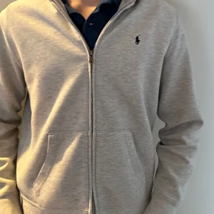 Ralph lauren zip - En helt oanvänd Ralph lauren zip i 10/10 skick
