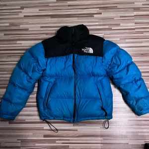 The North Face jacka - Säljer nu min North Face jacka pga att jag inte använder den längre.  Om du har frågor så är det bara att skriva.