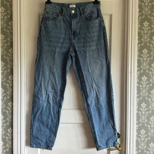 Blå jeans  - Blåa raka jeans 