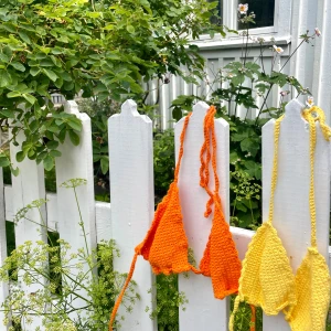 Virkad bikini - Virkade bikinis i 100% bomull. Storlek och färg anpassas efter önskemål