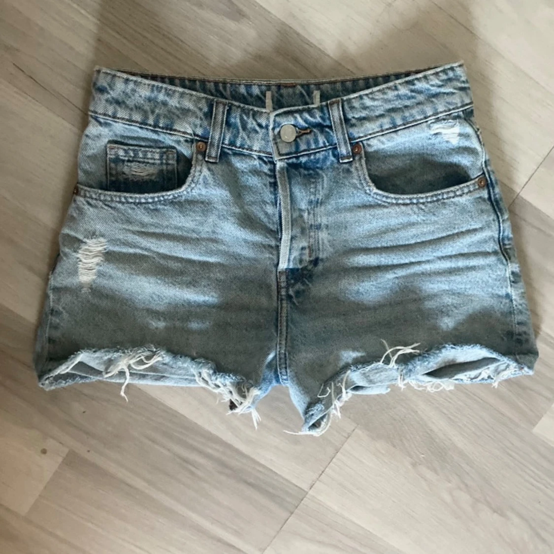 Blå jeansshorts