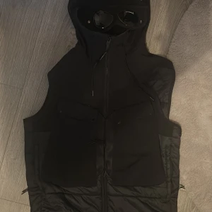 cp company väst - top skick 