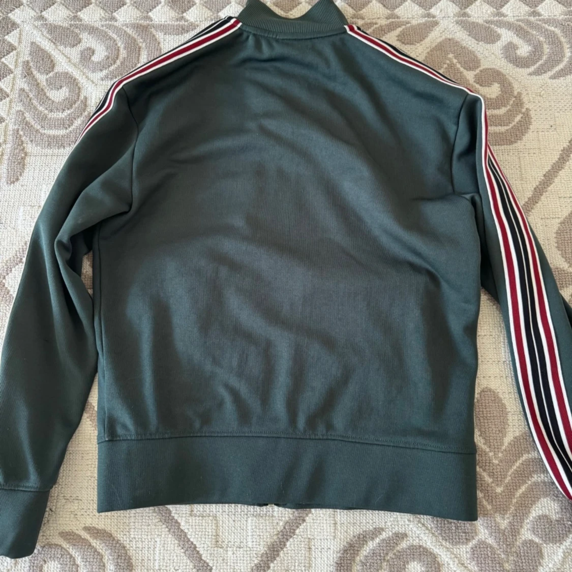 Hugo boss tröja  - 92