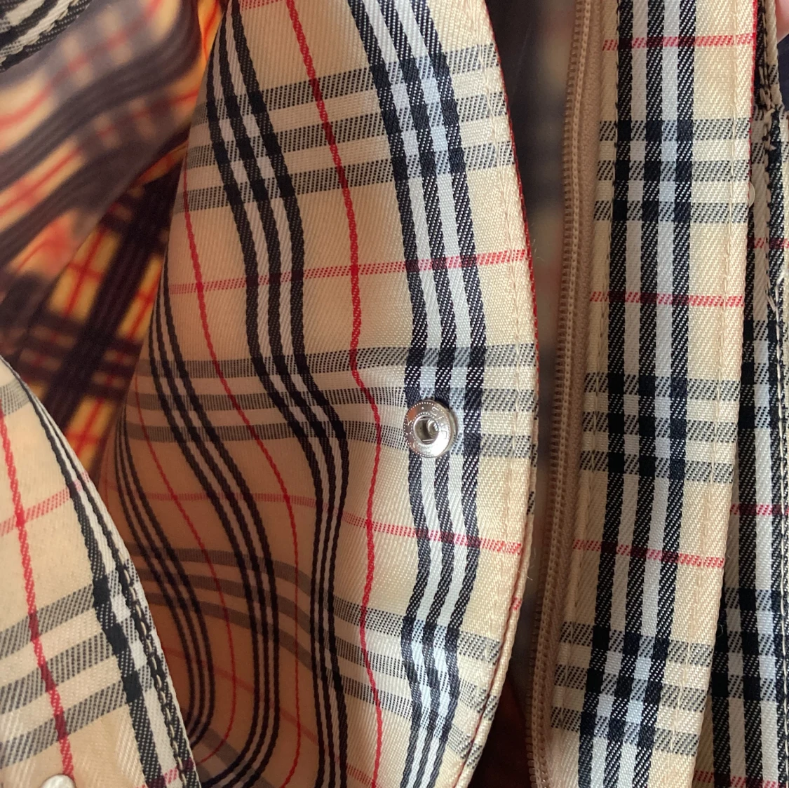 Burberry liknande väska - 93