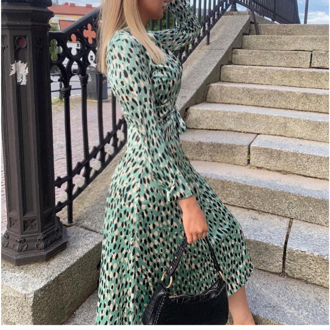 Mönstrad classy klänning  - 90