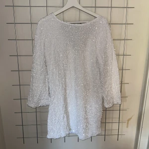 Paljett klänning - Oanvänd då den är i fel storlek